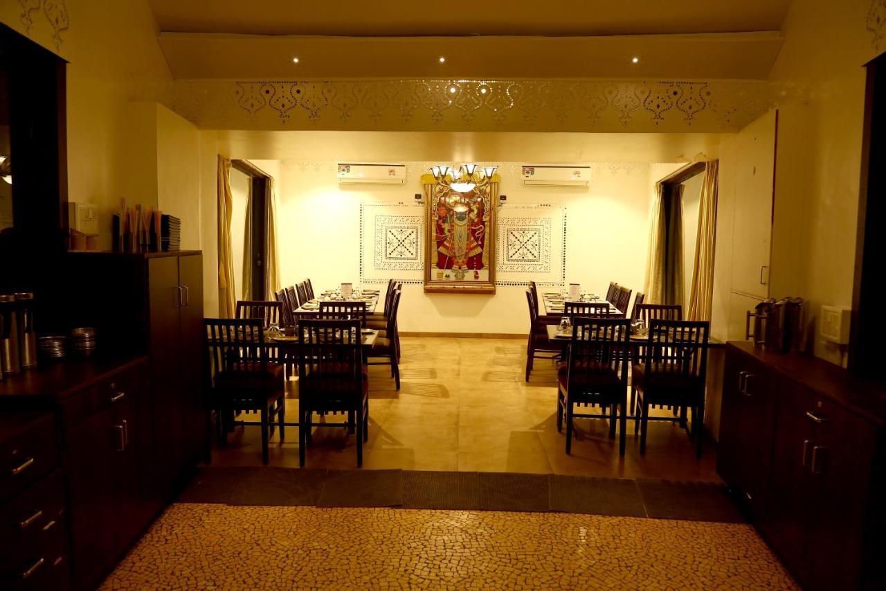 Nirali Resorts Rajkot Luaran gambar